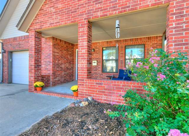 Property at 2512 NW 24th St, Oklahoma City, OK 73107, 4 beds, 2.5 baths