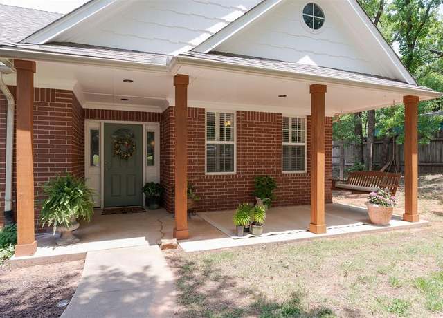 Property at 413 Sherwood Ln, Edmond, OK 73034, 3 beds, 2.5 baths
