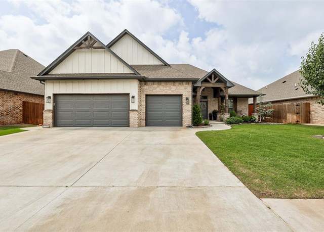 Property at 12004 SW 49th St, Mustang, OK 73064, 3 beds, 2.5 baths
