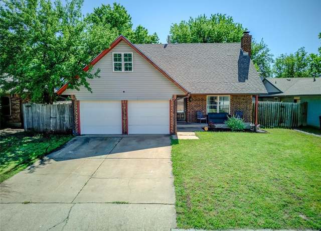 Property at 308 S Patterson Dr, Moore, OK 73160, 3 beds, 2 baths