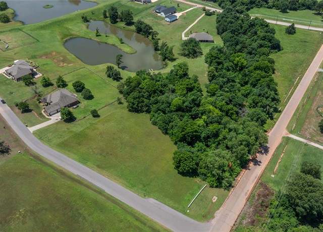 Property at 5909 E Forrest Hills Rd, Guthrie, OK 73044