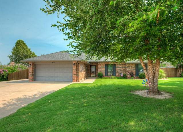 Property at 716 N Edgewood Ter, Mustang, OK 73064, 3 beds, 2 baths