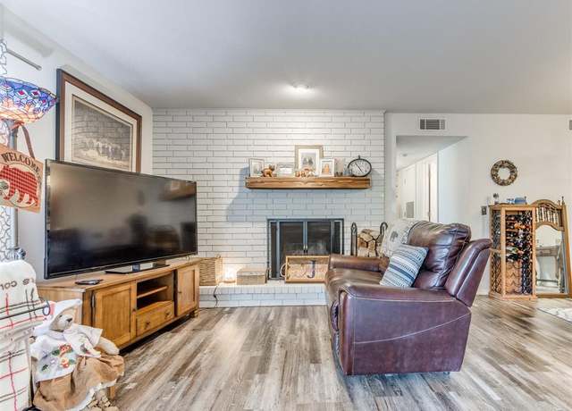 Property at 4400 Hemingway Dr #153, Oklahoma City, OK 73118, 2 beds, 2 baths