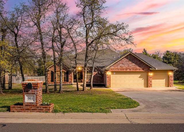 Property at 911 White Tail Ct, Guthrie, OK 73044, 3 beds, 2 baths