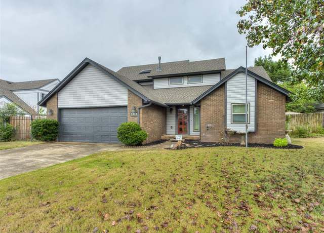 Property at 3229 Bismarc Ln, Norman, OK 73072, 3 beds, 2.5 baths