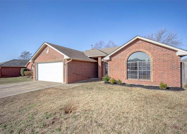 Property at 1704 Sumac Dr, Norman, OK 73071, 3 beds, 2 baths