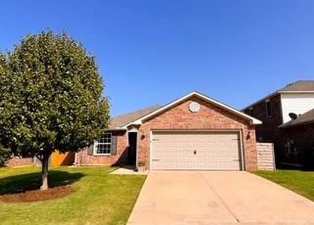 Property at 2816 Sun Berry Way, Yukon, OK 73099, 3 beds, 2 baths