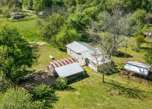Property at 330 Wilson Rd, Hugo, OK 74738, 1 bed, 2 baths