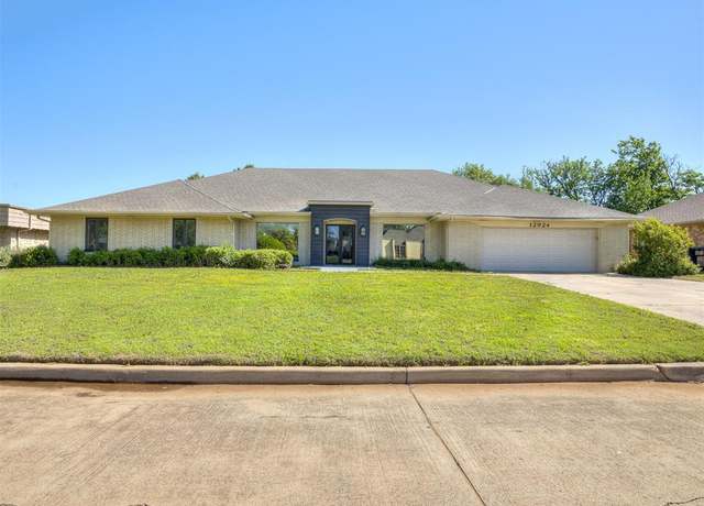 Property at 12924 Green Valley Dr, Oklahoma City, OK 73120, 4 beds, 3 baths