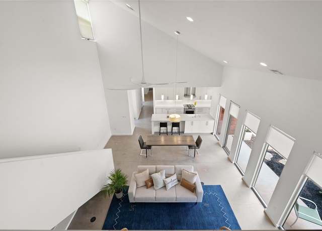 Property at 925 NW 8th St, Oklahoma City, OK 73106, 3 beds, 3 baths