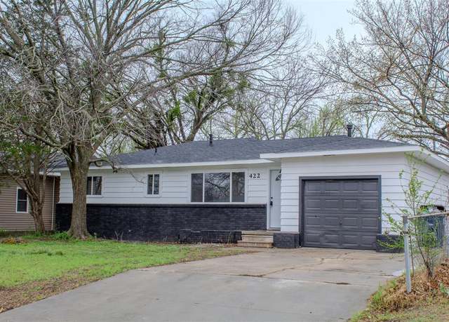 Property at 422 N Tenbrook Ave, Shawnee, OK 74801, 3 beds, 2 baths