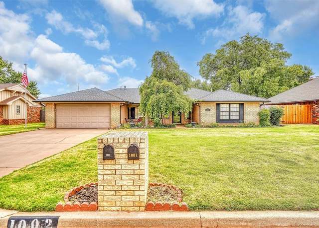 Property at 1002 Mac Dr, Elk City, OK 73644, 3 beds, 2 baths