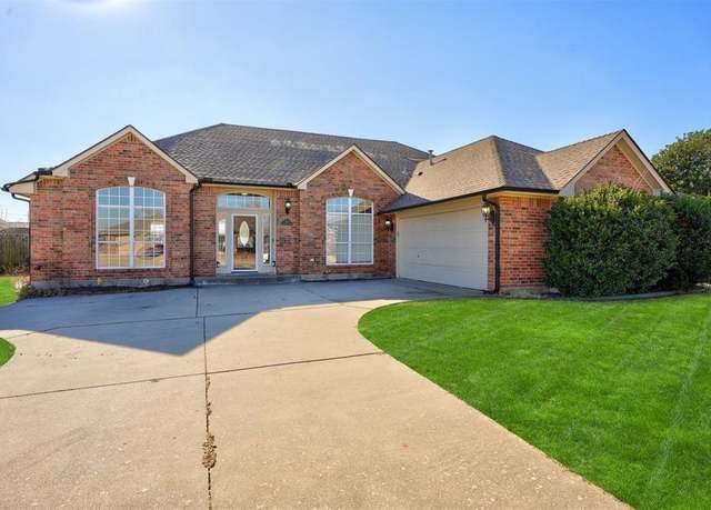 Property at 3612 Brownwood Ln, Norman, OK 73072, 3 beds, 2.5 baths