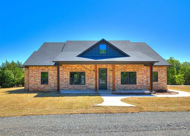 Property at 10550 240th St, Blanchard, OK 73010, 4 beds, 2.5 baths