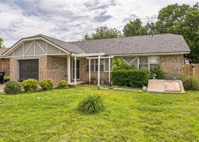 Property at 411 Riverview Dr, Noble, OK 73068, 3 beds, 1.5 baths