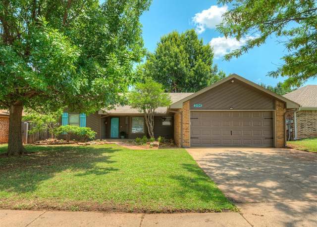 Property at 2104 Tanglewood Dr, Edmond, OK 73013, 3 beds, 2 baths