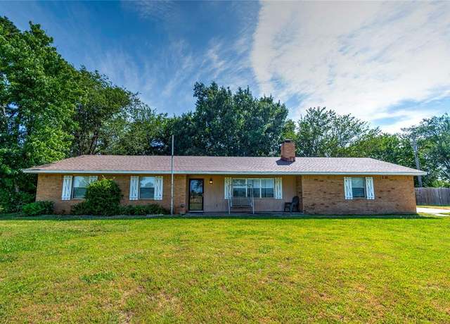 Property at 48008 Hardesty Rd, Earlsboro, OK 74840, 3 beds, 1.5 baths