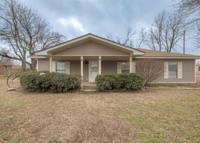 Property at 119 E Washington St, Crescent, OK 73028, 2 beds, 1 bath