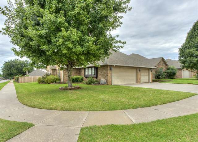 Property at 1121 Bryan Dr, Moore, OK 73160, 3 beds, 2 baths