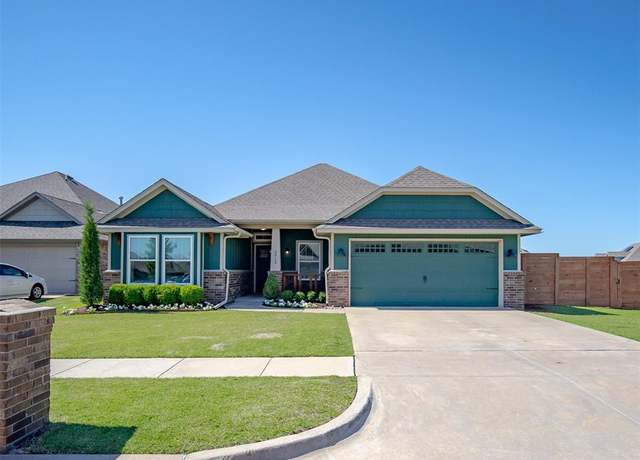 Property at 2912 NW 184th St, Edmond, OK 73012, 3 beds, 2 baths