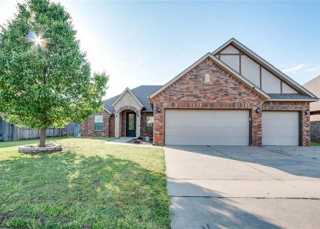 Property at 2829 Morgan Trce, Yukon, OK 73099, 5 beds, 3 baths