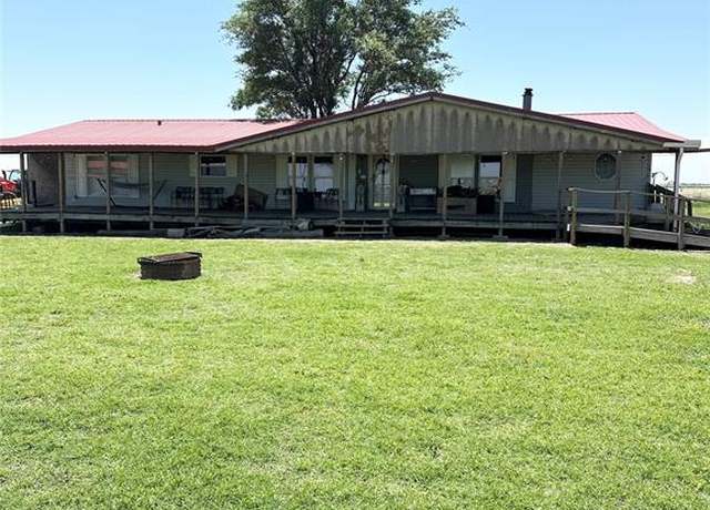Property at 36271 E County Road 1510, Mangum, OK 73554, 4 beds, 2 baths