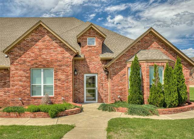 Property at 3101 Firefly Dr, Norman, OK 73071, 5 beds, 5.5 baths