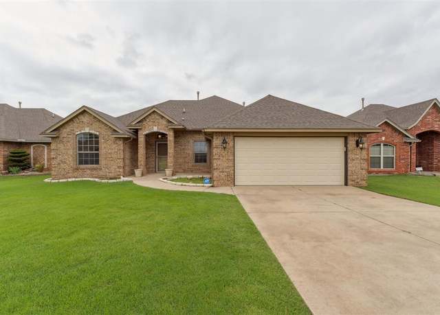 Property at 1409 Jordan Dr, Moore, OK 73160, 3 beds, 2 baths
