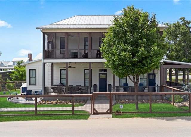 Property at 42 Redbud St, Carlton Landing, OK 74432, 3 beds, 3.5 baths