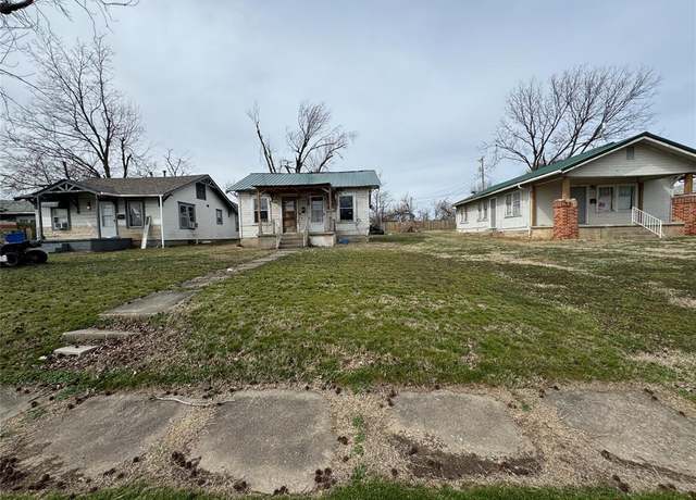 Property at 313 N Park St, Seminole, OK 74868, 2 beds, 1 bath