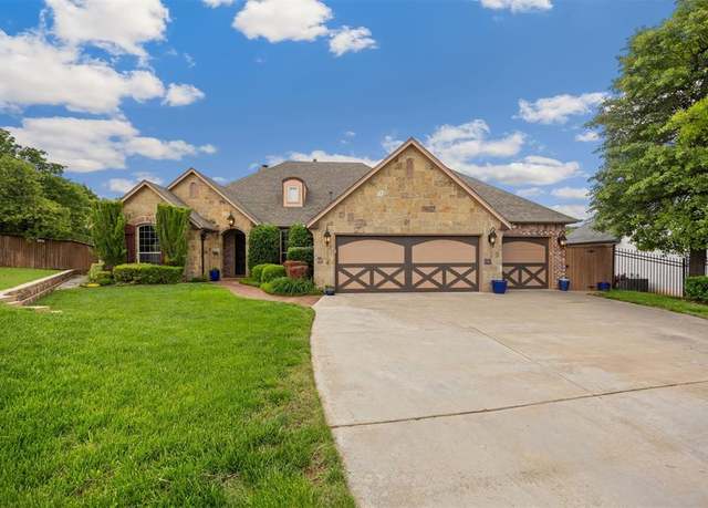 Property at 1401 Canyon Bridge Ln, Edmond, OK 73034, 4 beds, 4.5 baths