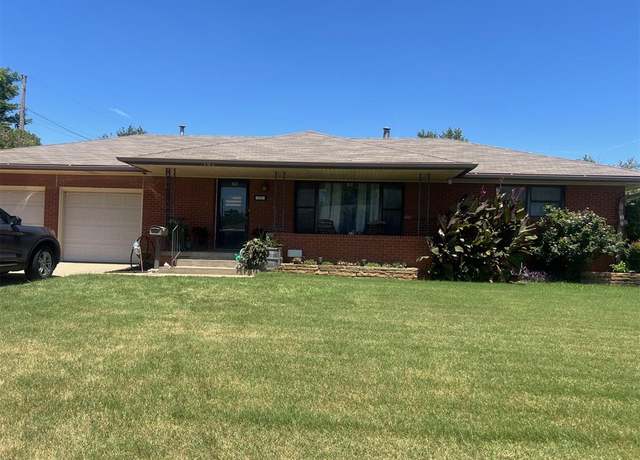 Property at 101 E Kerr Dr, Midwest City, OK 73110, 3 beds, 1 bath