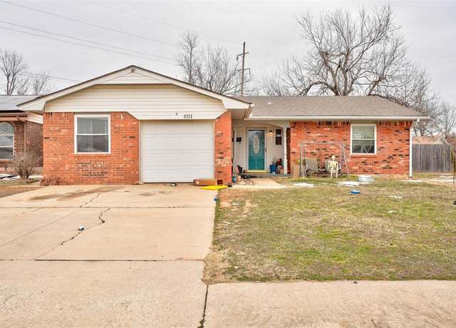 Property at 601 Oak Creek Dr, Yukon, OK 73099, 3 beds, 2 baths