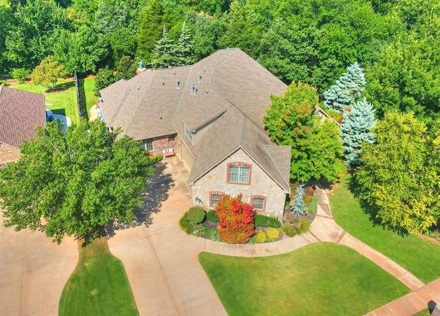 Property at 3905 Hunters Creek Rd, Edmond, OK 73003, 4 beds, 3.5 baths