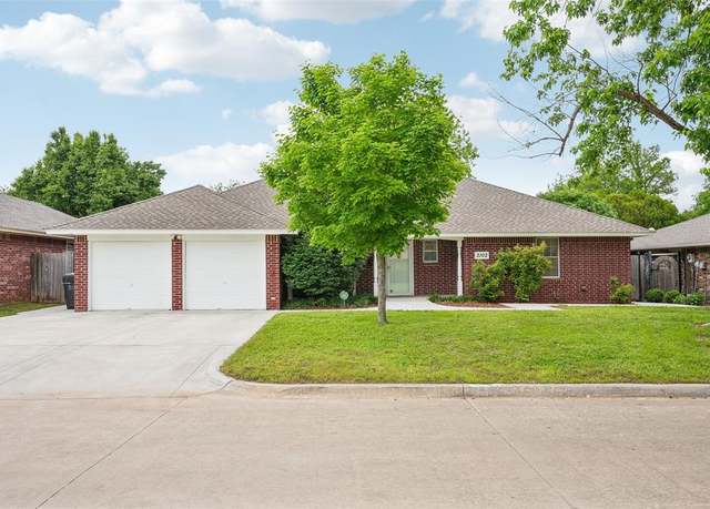Property at 2102 Fox Ave, Moore, OK 73160, 3 beds, 2 baths