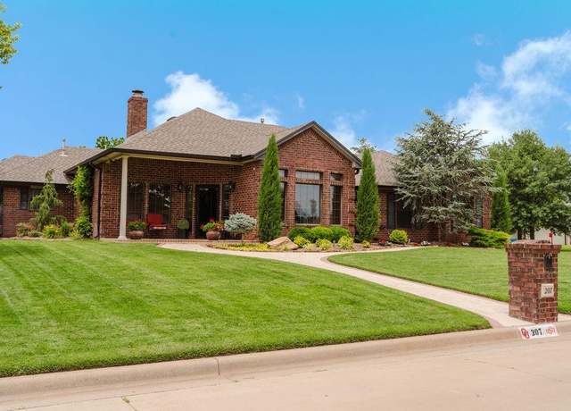 Property at 207 Foxridge Rd, Elk City, OK 73644, 3 beds, 2.5 baths