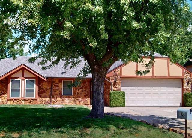 Property at 8004 Wilshire Hills Dr, Oklahoma City, OK 73132, 3 beds, 2 baths
