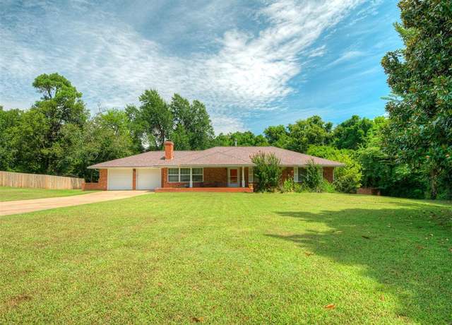 Property at 3205 E Maxwell Dr, Forest Park, OK 73121, 3 beds, 2 baths