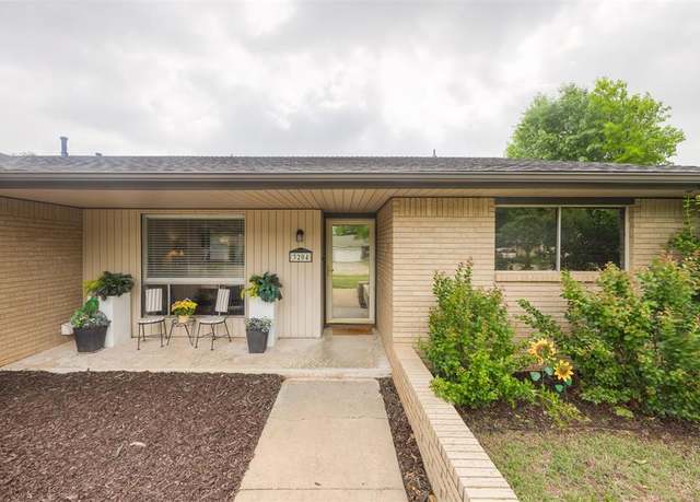 Property at 3204 Prairie Ave, Edmond, OK 73013, 3 beds, 2 baths