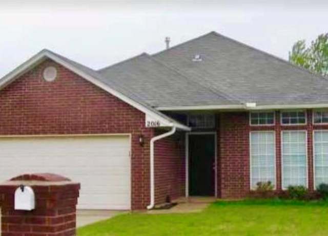 Property at 2016 Emerald Brook Ct, Edmond, OK 73003, 3 beds, 2 baths