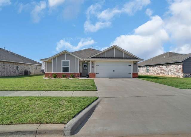 Property at 1521 Avalon Dr, Altus, OK 73521, 3 beds, 2 baths