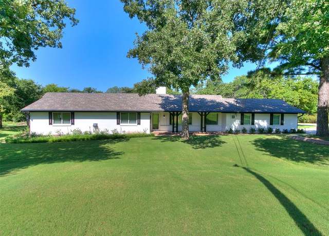 Property at 2821 Dogwood Dr, Edmond, OK 73013, 3 beds, 3.5 baths