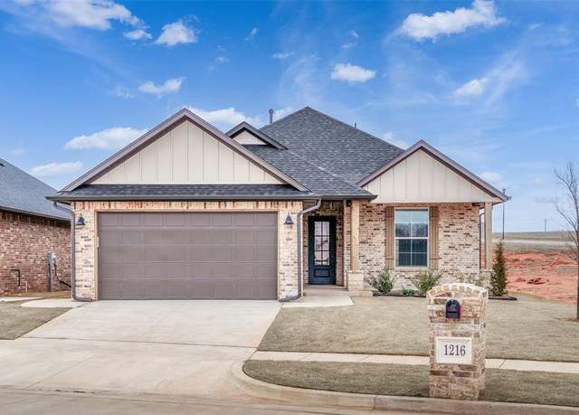 Property at 1216 Colonial Ave, Tuttle, OK 73089, 3 beds, 2 baths