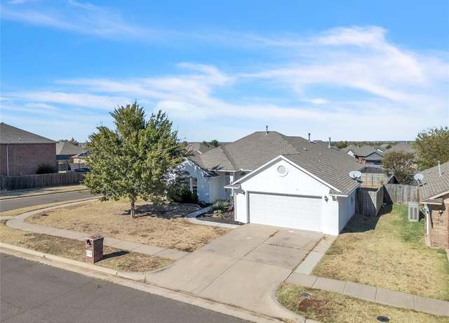 Property at 11245 NW 101st St, Yukon, OK 73099, 4 beds, 2 baths