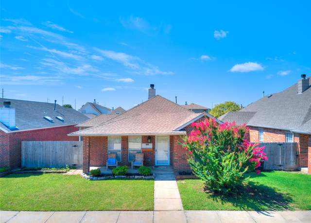 Property at 1008 SW 22nd St, Oklahoma City, OK 73109, 2 beds, 2 baths