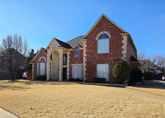 Property at 14509 Oakmond Rd, Edmond, OK 73013, 4 beds, 3.5 baths