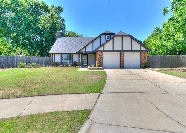 Property at 3317 Greenwood Dr, Norman, OK 73072, 4 beds, 2.5 baths