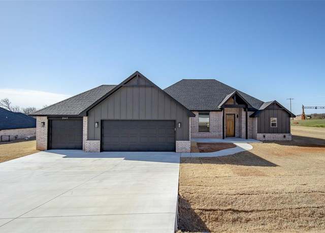 Property at 2443 Canyon Cir, Blanchard, OK 73010, 3 beds, 2 baths