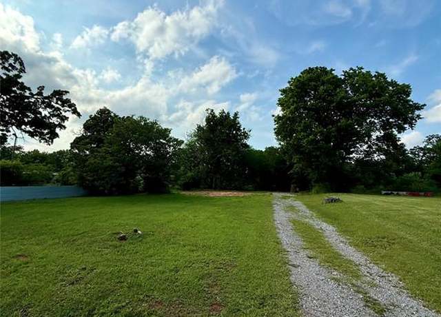 Property at 116 E 1st St, Chandler, OK 74834
