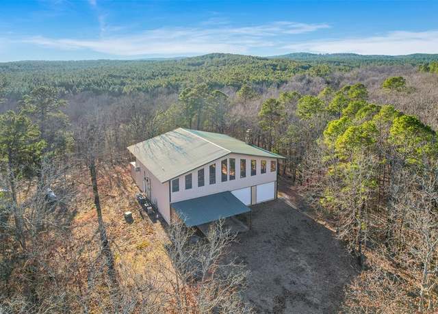 Property at 955 Hidden Oaks Trl, Broken Bow, OK 74728, 2 beds, 2 baths